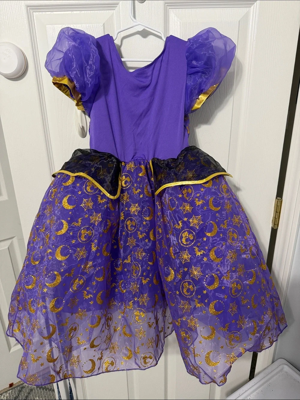Minnie Mouse witch costume Disney Purple and Gold